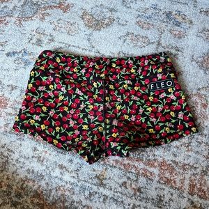 Fleo Cherry shorts originals